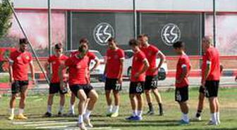 EsEs kuvvet, çabukluk ve pas çalıştı