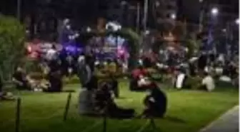 Son dakika... İzmirliler uyarılar unutuldu vaka sayısındaki artış dikkate alınmadı