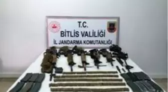 Bitlis'teki terör operasyonunda çok sayıda silah ve mühimmat ele geçirildi