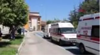 ISPARTA Kimliğini evde unuttu, kocası son saniyede imdadına yetişti