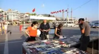 Marmaris'te kitapseverler edebiyatçılarla bir araya geliyor