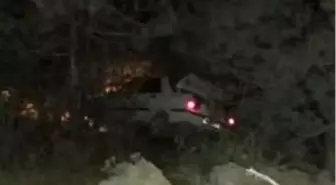 Otomobil şarampole devrildi: 2 yaralı
