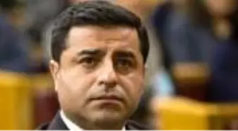 Selahattin Demirtaş kimdir? Selahattin Demirtaş tahliye edildi mi? Selahattin Demirtaş kaç yaşında? Selahattin Demirtaş neden tutuklandı?