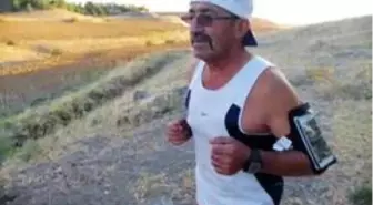 Eşi 'sen yapamazsın' dedi, o ise 20 yıldır günde 20 kilometre koşuyor