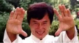 Jackie Chan iz peşinde filmi konusu nedir? Jackie Chan filmi oyuncuları kimler? Jackie Chan filmi iz peşinde fragman izle!