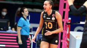 VakıfBank lige galibiyetle başladı