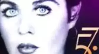 Altın Portakal'da iki farklı afiş; sağlık çalışanları unutulmadı