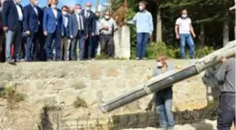 Havza'da kırsal mahallelere halı saha