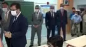 Son dakika! 'Okullar, AVM ve toplu taşıma araçlarından daha güvenli'
