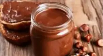 'Ürünleriniz helal mi?' sorusuna 'Hayır helal değil' diyen Nutella'dan özür geldi