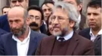 Can Dündar'ın kaçak sayılma süreci başlatıldı