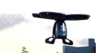 Türkiye'nin ilk uçan arabası CEZERİ'nin uçuşlarına dair yeni görüntüler paylaşıldı