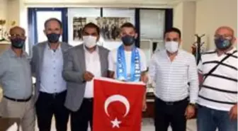 İzmit Belediyesporlu güreşçiye Milli Takım'dan davet