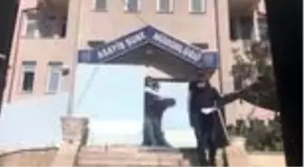 8 yıl 4 ay hapis cezası bulunan 'silahla yaralama' şüphelisi tutuklandı