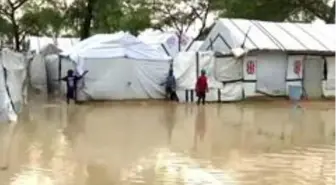 Güney Sudan'daki seller 600 binden fazla kişiyi yerinden etti