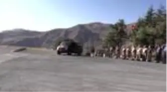 Son dakika haberleri! Irak'ın kuzeyinde şehit olan Piyade Uzman Çavuş Temelli'nin cenazesi törenle memleketine uğurlandı