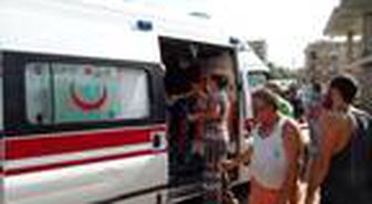 Son dakika haber: 'Koronavirüs bulaşır' diye yaralıya ambulansta müdahaleye karşı çıktılar