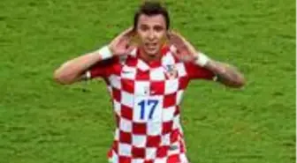 Beşiktaş, Balotelli ile Mandzukic'i listesine aldı