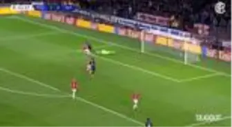 Radja Nainggolan'ın PSV'ye Attığı Müthiş Gol