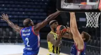THY Euroleague: Anadolu Efes: 71 - Fenerbahçe: 80