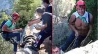 Kayalıklardan düşen turiste 6 saatlik nefes kesen kurtarma operasyonu