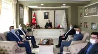 Memur-Sen Bitlis Şube Başkanı Durak ve yönetimi Kaymakam Yelek'i ziyaret etti