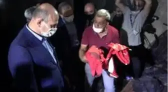 Hatay yangınında tüm ev yandı, bir tek Türk bayrağı zarar görmedi