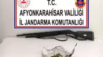 Yetiştirdiği kenevirleri satamadan jandarmaya yakalandı