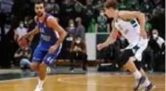 Anadolu Efes, Kaunas'ta kayıp