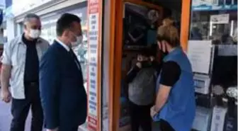 Vali Aksoy, Kuşadası çarşılarını gezdi