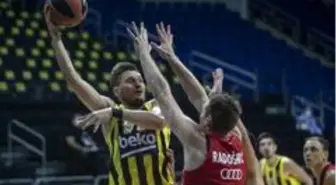 Fenerbahçe Beko, ikinci yarıda yıkıldı