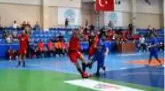 Nilüfer Belediyespor - İzmir Büyükşehir Belediyespor: 30-29