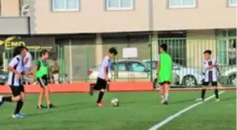 Toroslar'da Cumhuriyet Kupası Minikler Futbol Turnuvası heyecanı