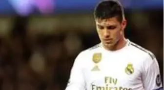 Karantinaya uymayan Real Madrid'li Luka Jovic'e altı ay hapis cezası isteniyor