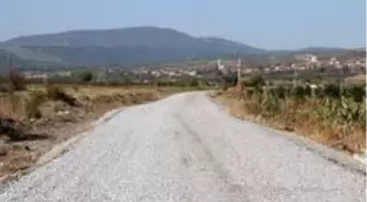 Kırkağaç'ta 60 kilometrelik yol ağına asfalt