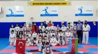 Taekwondocular kuşak sınavında maharetlerini gösterdi