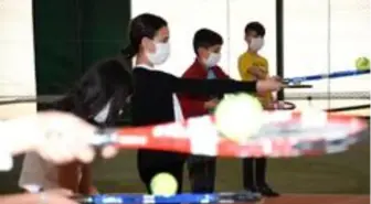 Diyarbakır'da Bilgi Evi öğrencilerine tenis kursu