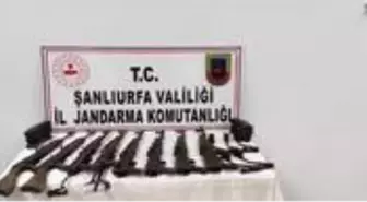 Son dakika haberleri! Şanlıurfa'da 8 kalaşnikof ele geçirildi