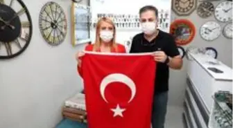 Merkezefendi Belediyesinden esnaf ve vatandaşa Türk bayrağı