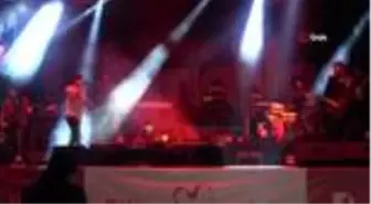 Manga konseri İzmit'in Cumhuriyet'in coşkusunu arttırdı