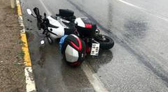 Otomobil ile motosiklet çarpıştı: 1 yaralı