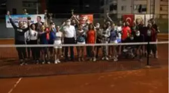 Cumhuriyet Kupası Tenis Turnuvası sona erdi