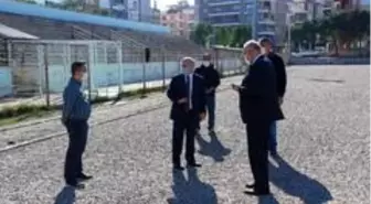 Salihli'de İsmail Doğan Erdinç Stadı yenileniyor