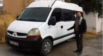 Dışarıdan bakıldığında minibüs gibi gözükse de içi bambaşka
