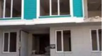 Müteahhit, yaptırdığı 2 apartmana Azra ve Ayda isimlerini verdi