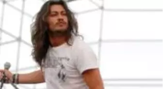 13 yıl önce hayatını kaybeden Barış Akarsu'nun hayatı film oluyor