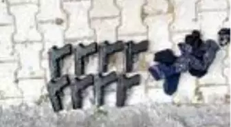 'Dur' uyarısına rağmen kaçtı, araziye attığı çorapların içinden 8 tabanca çıktı