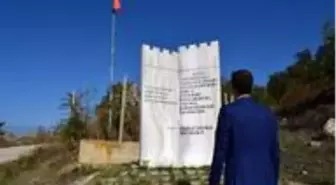 Son dakika haberleri... Ermeniler tarafından katledilenler anısına yapılan Şehitler Anıtına ziyaret