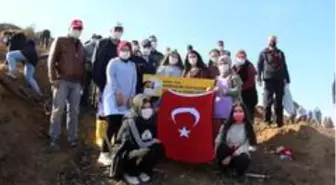Fidan dikim etkinliğinde öğrenciler birbirine meydan okudu