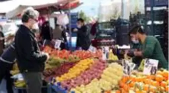 İstanbul'un pazarlarında yeni dönem! Yoğunluğu önlemek için sabahtan öğlene kadar fiyatlarda indirim yapılacak